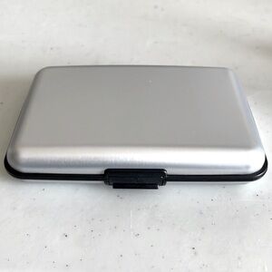 Card holder